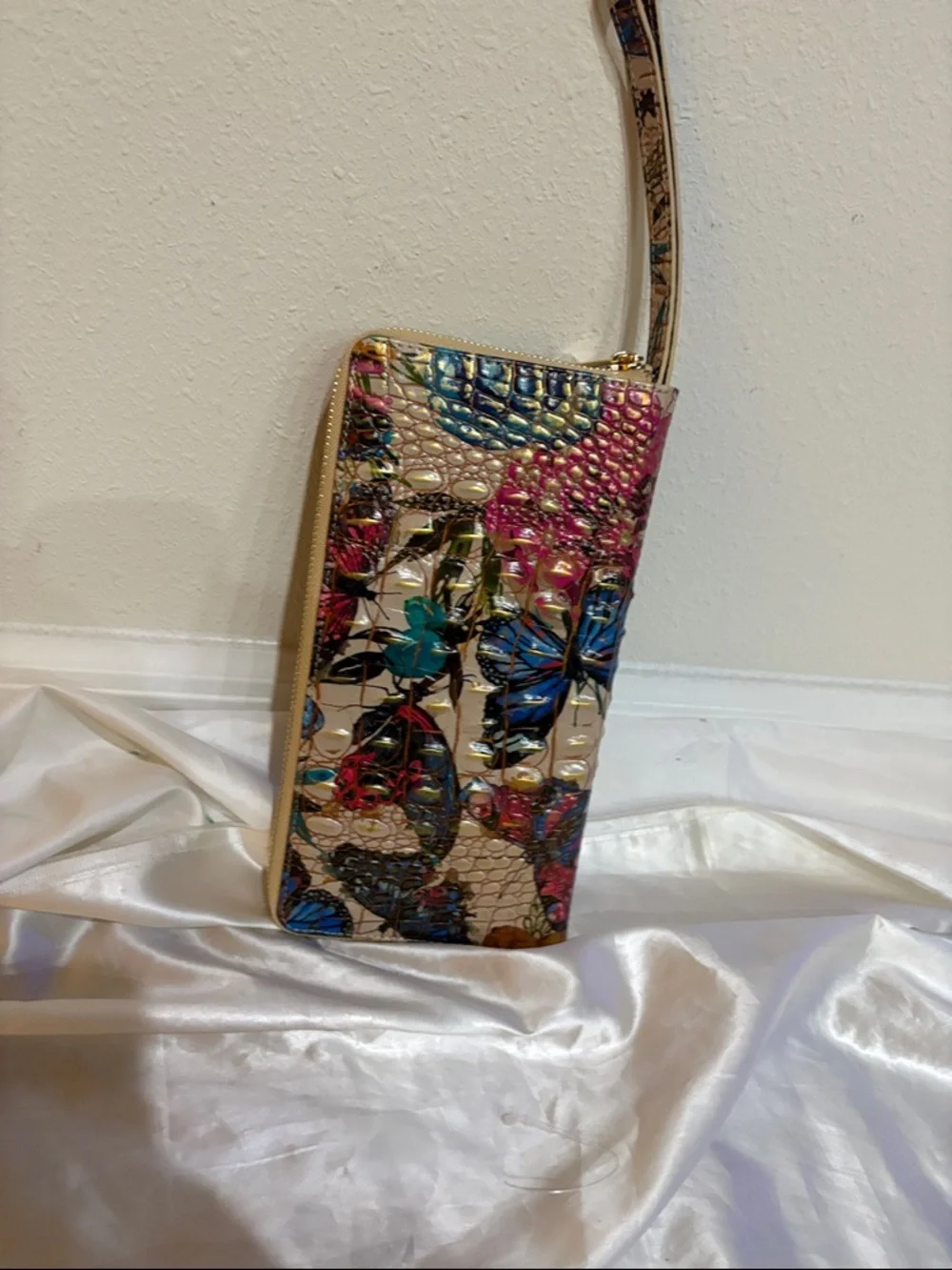 Brahmin Skylar Mariposa Melbourne Zip Around Leather Wallet - Picture 6 of 8